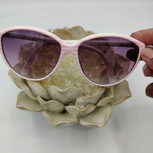 Vintage Sunglasses | Ladies Spring Shades